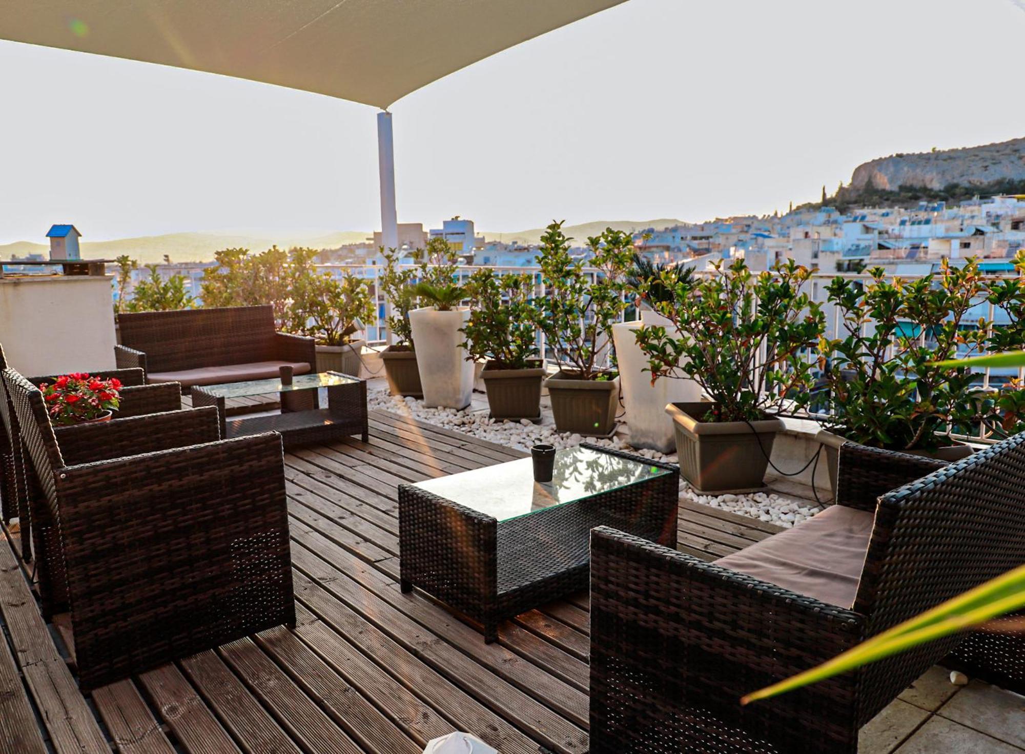 Renovated Studio With Roof Garden Access, 15 M Walk To Acropolis Lejlighed Athen Eksteriør billede